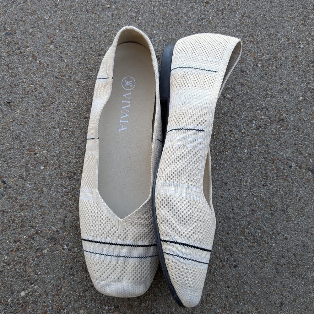 Vivaia Beige striped Margot Square-Toe V-Cut Flats US 8.5, EU 39 - Picture 4 of 7
